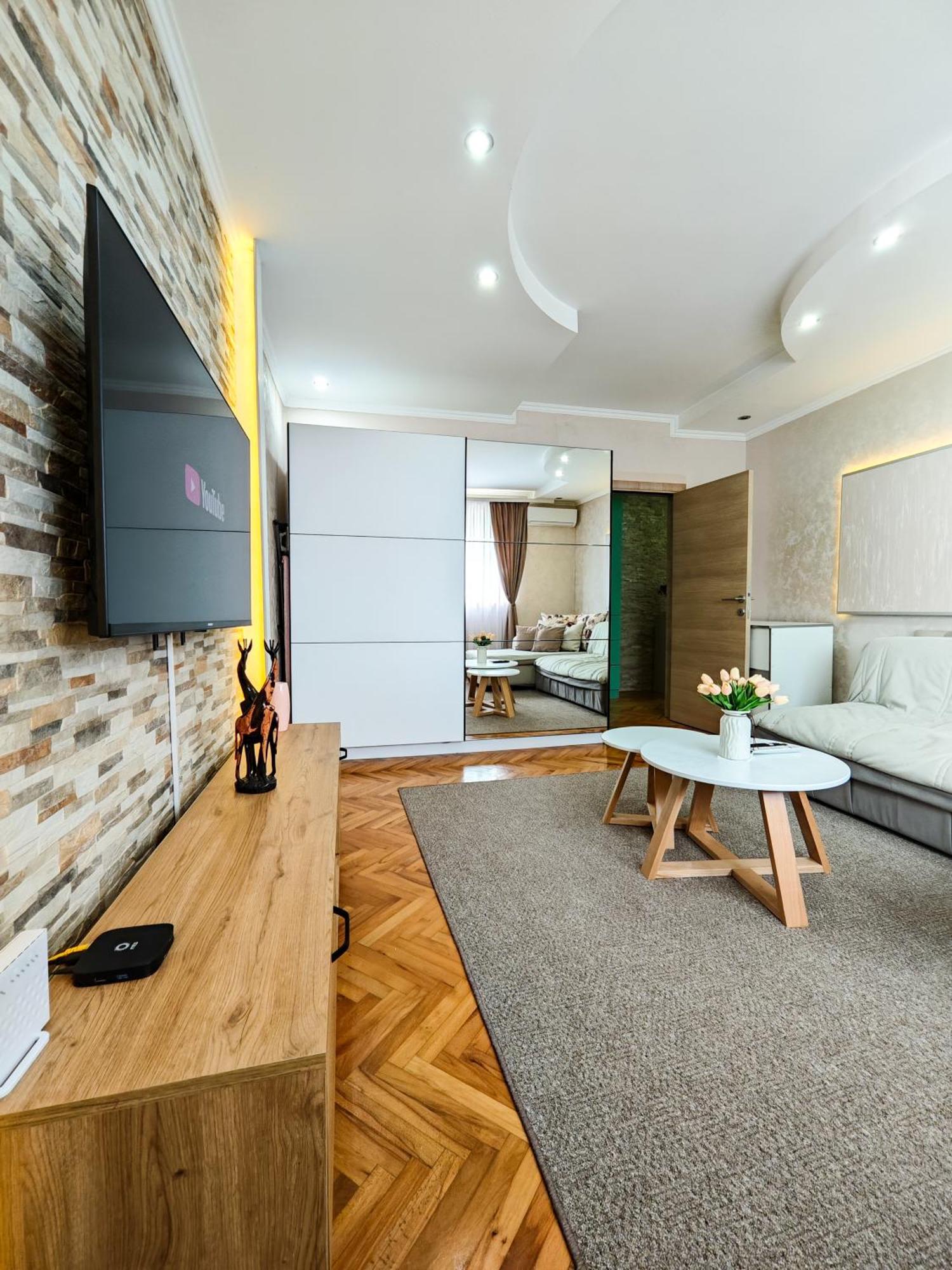Apartman Julija Donji Milanovac Exterior photo