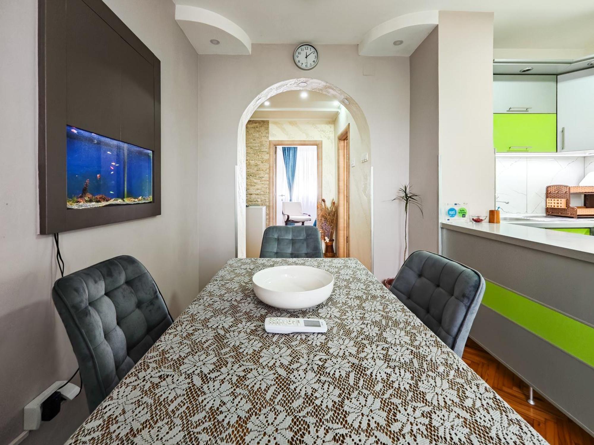 Apartman Julija Donji Milanovac Exterior photo